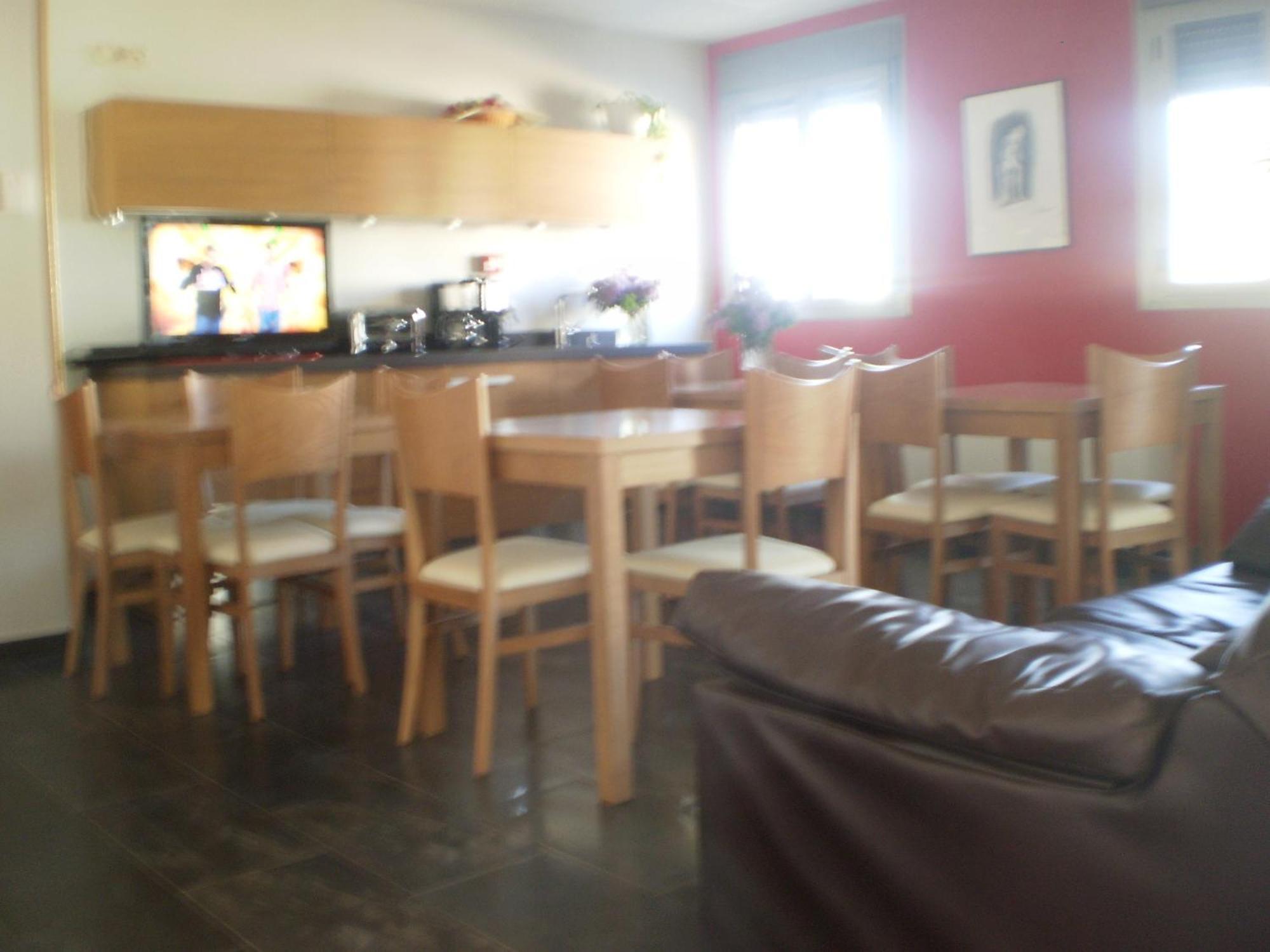 גוודלחרה Hostal Rica Posada מראה חיצוני תמונה