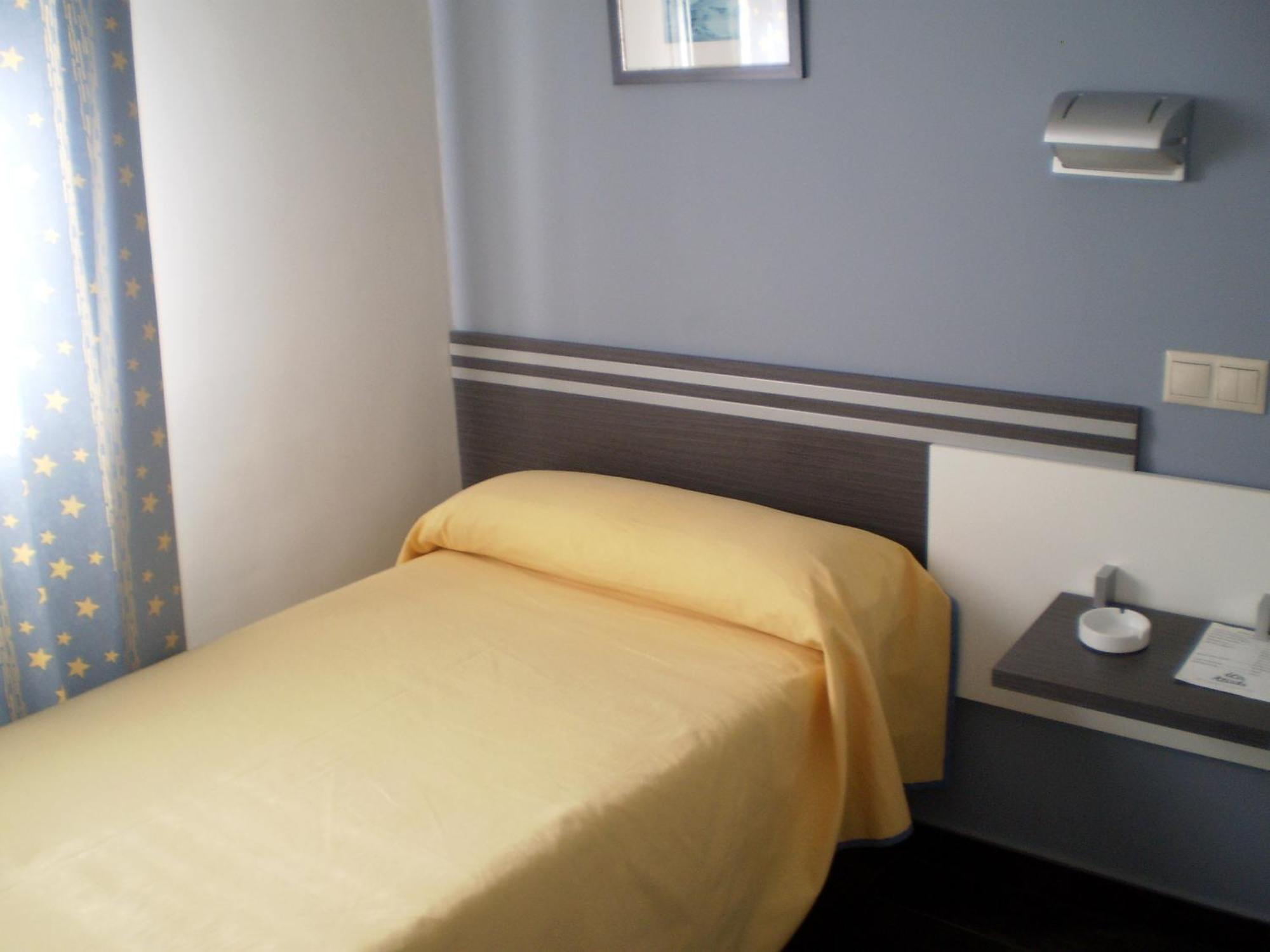 גוודלחרה Hostal Rica Posada מראה חיצוני תמונה