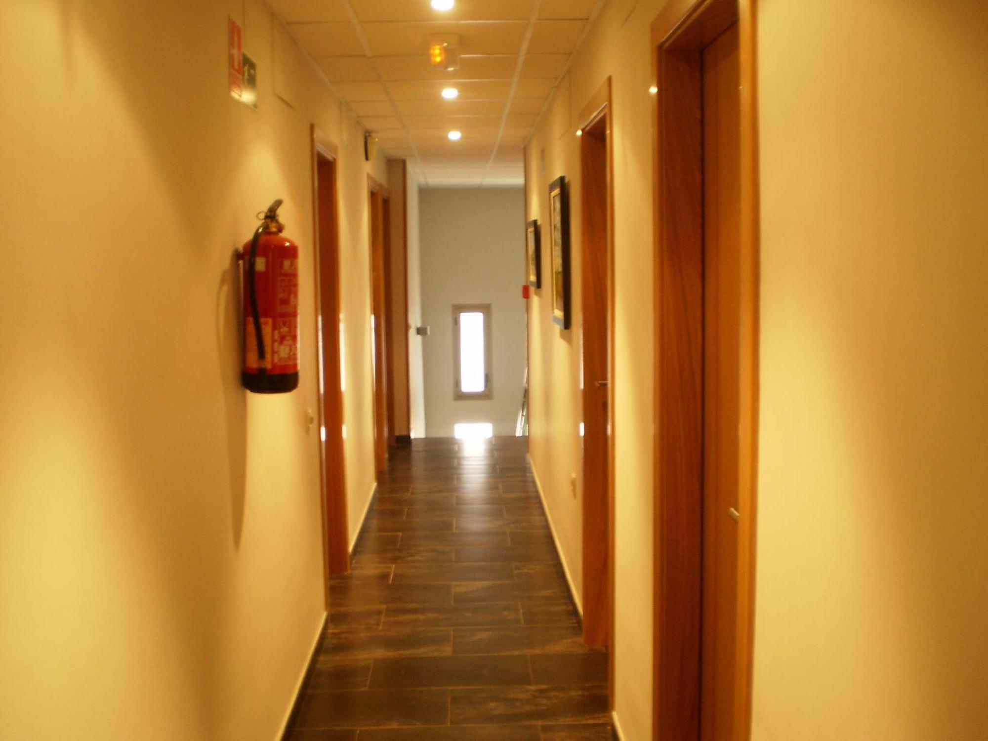 גוודלחרה Hostal Rica Posada מראה חיצוני תמונה